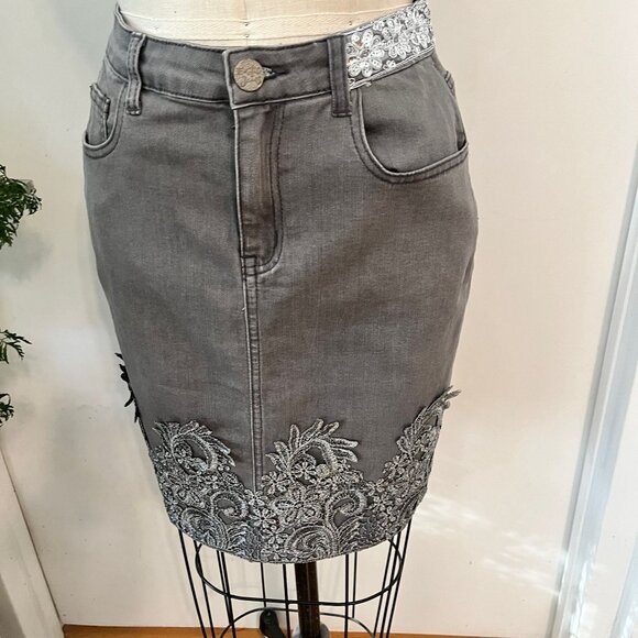 RARE DESIGUAL Grey Denim Sequined and Embroidered Skirt Size 30 - Picture 2 of 10